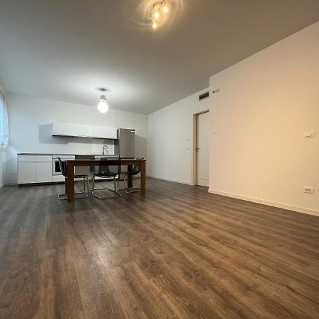 Modern Apartment - Centro Падуя Экстерьер фото